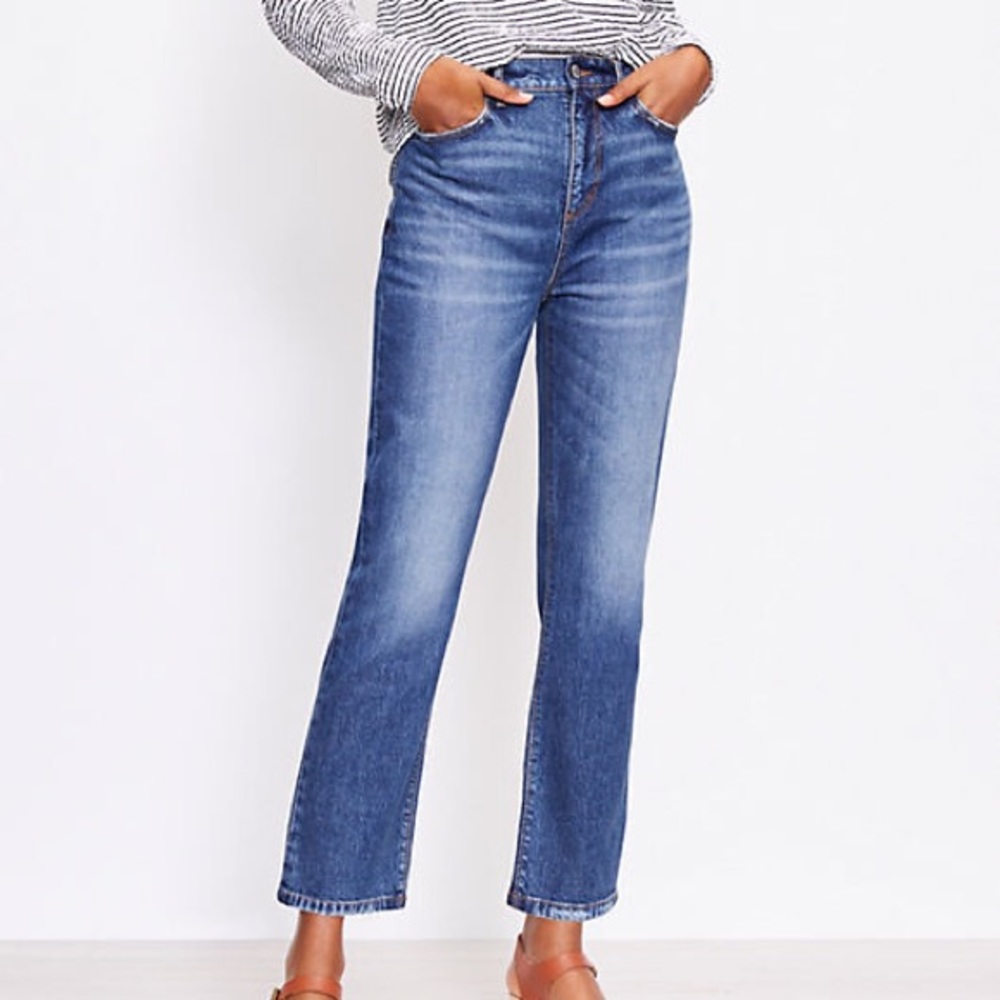 NWT LOFT The Straight Crop High Rise Curvy Fit